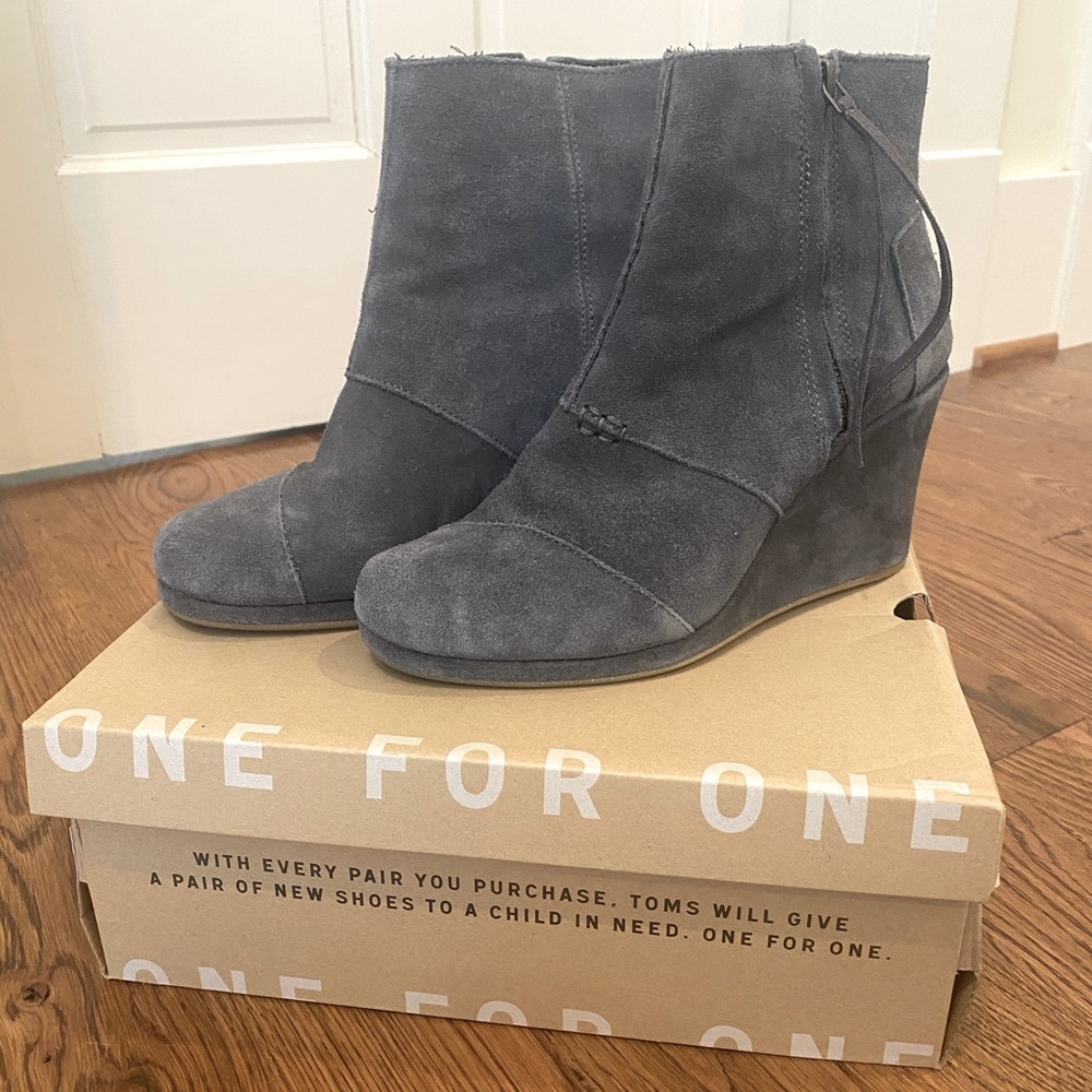 TOMS Desert Wedge High Boot - Dark Grey -Like New